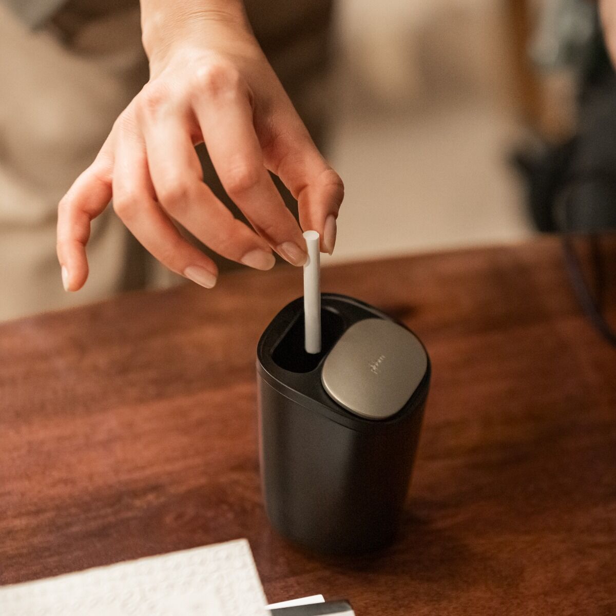 Ploom X Advanced Large Stick Tray NahAbbildung
